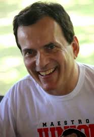 Lino Correa's Instagram, Twitter & Facebook