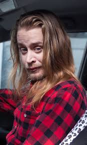 The ad shows kevin, now a man, finding himself home alone — yet again — and having to keep the homestead safe from the bad guys, this time with google assistant as his wingman. Macaulay Culkin Reprised His Home Alone Role And You Won T Believe What S Become Of Kevin Macaulay Culkin Home Alone Kevin Mccallister