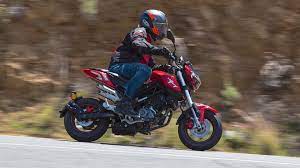 Benelli tnt 135 price in india is ₹ 1,30,000 (expected). 2018 Benelli Tnt 135 Review 12 Fast Facts