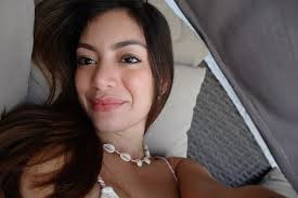 mi collar de conchitas lo uso cuando estoy feliz