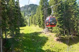 Von wolkenstein aus geht es steil nach oben und du gibst alles, um die bergstation ciampinoi als einer der ersten sportler zu erreichen. Kabinenbahn Ciampinoi Sudtirol Fur Alle