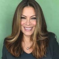 Denise Perrone's Instagram, Twitter & Facebook