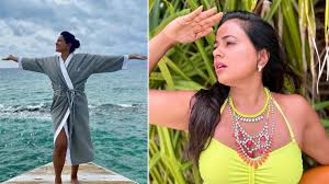 Sameera Reddy is a Beach Bum and Her Pictures From Maldives are a Proof|  See Pics