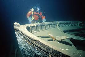 215 bodies in kamloops mass childrens grave. College Sweethearts Share A Passion For Diving Michigan S Isle Royale Shipwrecks Mlive Com
