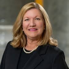 Lora Hawkins's Instagram, Twitter & Facebook