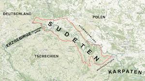 Die liste der städte in tschechien bietet einen überblick über die entwicklung der einwohnerzahl der größeren städte des staates tschechien und enthält eine vollständige auflistung aller 607 städte des landes in alphabetischer reihenfolge (stand 10. Sudeten E Niederschlesien De
