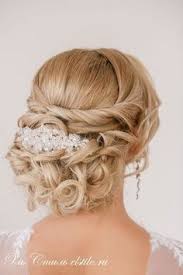 Here is a nice hairdo for strapless dresses. Strapless Dress Hair Up Or Down For Plump Woman Weddingbee Hair Styles Long Hair Styles Bride Hairstyles