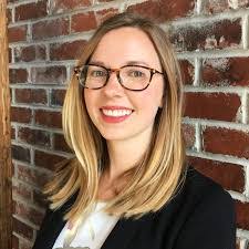 Jennifer Piggott's Instagram, Twitter & Facebook