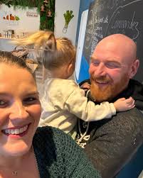 Le Vendredi c'est boutique en famille 🥬🥕 Bon week-end à vous tous !✨  #jeromeetlucile #legumes #famille #boutique #alaferme #vendredi #weekend