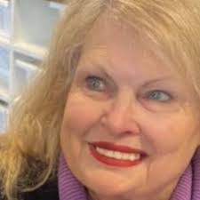 Anne Dowling's Instagram, Twitter & Facebook