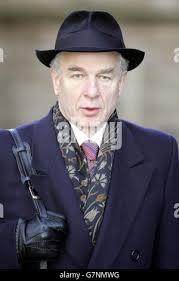 Luke Mitchell arrive à la haute Cour pour la reprise du procès pour meurtre  de Jodi Jones. Il nie l'assassinat de la petite amie Jodi dans les bois de  Dalkeith, Midlothian. Le