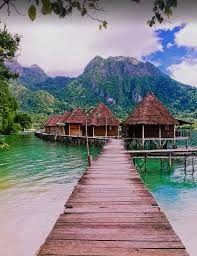 أكواخ في جزيرة سيرام إندونيسيا In 2020 Indonesia Island Purpose Of Travel