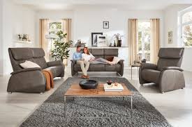 Hier ist es am besten, sich vor dem kauf genau zu überlegen, welches möbelstück wo hin gestellt werden soll. Ein Sofa Kaufen In Kiel Finde Deinen Neuen Lieblingsplatz Bei Mobel Janz