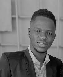 Jhonny BonJoassaint updated his profile picture.