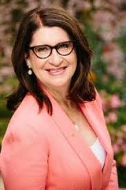 Michelle Ducat's Instagram, Twitter & Facebook