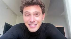 Jesse Cagle's Instagram, Twitter & Facebook