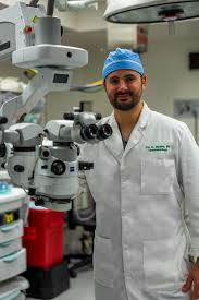 Stats de carrière (apparitions, buts, cartons) et historique de transfert. Dr Medina Radiant Eyes Of Boca