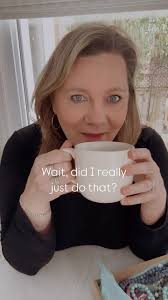 Nancy Wallis (@theginfinch) • Instagram photos and videos