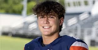 Carson Myers's Instagram, Twitter & Facebook