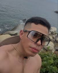 Samir Sanchez (@samir_s_r_) • Instagram photos and videos