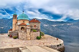 Montenegro's administrative capital is podgorica, though its cultural centre is the historical capital and older city of cetinje. La Croazia Per Il Montenegro Crociera Di 1 Giorno Della Baia Di Kotor Dubrovnik 2021