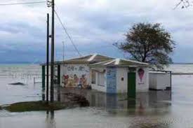 Il prossimo video partirà tra 5 secondi (annulla) lombardia, sversamento di rifiuti: Bibione Caorle E Jesolo Macellati Dal Maltempo Ecco Le Spiagge Cancellate Attualita L Adige It