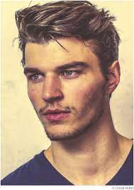 Short on sides, medium on top haircut another men's haircut option is the short sides, medium top. Pin Em Barbershopvirgola