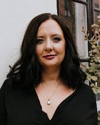 Helena Ring stärker upp i rollen som centrumutvecklare på Ängelholms  Näringsliv och ska arbeta med projekt och initiativ för stadskärnans  utveckling.