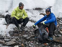 Before bargiel's onstage appearance, explorersweb had a. Big Mountain Skiing Polish Daredevil Andrzej Bargiel Scripts History With First Ski Descent Of K2 The Economic Times