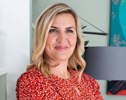 Veronica Berman's Instagram, Twitter & Facebook