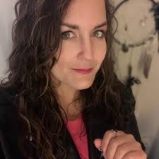 Shari Griswold (@ShariLyn88)