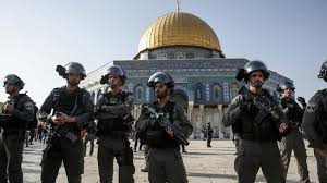 Yang diperebutkan palestina dan israel adalah wilayah geografis yang terletak di antara laut mediterania dan sungai jordan. Pria Palestina Lempar Molotov Ke Pos Polisi Israel Di Al Aqsa
