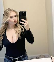 Hot Girls in Black and White Bikini & Lingerie Pics & Videos