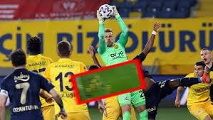 Derbi öncesi 3 isim ceza sınırında. Kn2pak7vi5bfmm