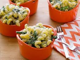 Mac N Cheese N Spin Occolini Bake Rachael Ray Food Network Food Network Recipes Food Recipes