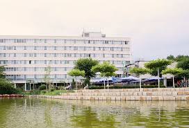 *hochzeiten account statistics of royal am see @royalamsee based on latest 12 media. Hotel Leonardo Royal Koln Am Stadtwald In Koln Ab 35 Destinia