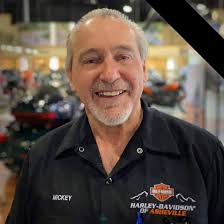 Which engine is better for performance, Twincam or M8?