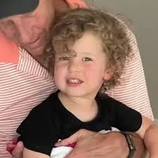 Beide ouders van Aiden (2) kwamen om bij de aanslag in Chicago