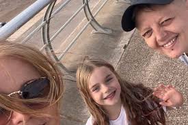 Fundraiser by Lynsey Mcilvenny : Support fund for our Lianne and her family