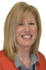 Nebraska Mothers Association recognizes Lincoln woman