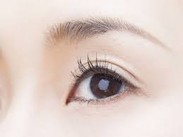 40代必見 たるみ目もとを輝かせる ナチュラルアイメイク maico やまとなでしこの キレイ を応援 アイメイク ナチュラル 目元 メイク 40代メイク