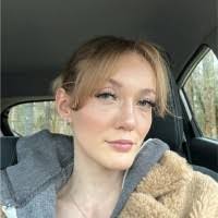 Lottie Leach's Instagram, Twitter & Facebook