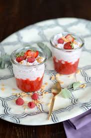 Verrine De Mousse De Fraise Framboise Et Mascarpone Recette Recette Mousse Fraise Alimentation Verrine De Mousse
