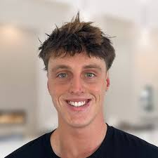 $200k Freelancer: How to Get Unlimited Freelance Clients and Grow Your  Income to $200k/yr+