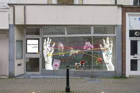 Retail Chiefs Campaign To Fill Empty Birmingham City Centre Shops Shop Window Displays Shop Window Design Shop Vintage Decor