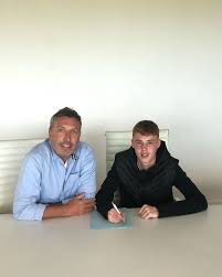 Riyad mahrez kicked off his 21/22 season with a goal in his first outing, so will be looking to double his tally from the right. City Report On Twitter Official Gavin Bazunu And Cole Palmer Have Signed Their First Professional Contracts With Manchester City Congratulations Lads Mancity Https T Co T7a2eupoud