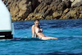 Una storia emersa anche da instagram. Che Fisico Barbara Berlusconi In Sardegna Senza Il Nuovo Fidanzato Lorenzo Fotogallery Milan Calciomercato Com
