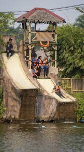 Bukit tadom, kampung labohan dagang, banting, selangor, 42700, malaysia. Experience Tadom Hill Resorts