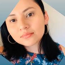 Joanne Fuentes's Instagram, Twitter & Facebook