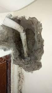 Untuk mengatasi pipa bocor dalam tembok maka bongkarlah dinding dimana titik kebocoran terlihat. Deteksi Dan Perbaikan Pipa Bocor Di Bawah Tanah Dokter Pipa